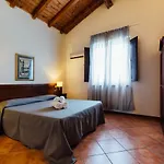 Aparthotel Borgo Venecca